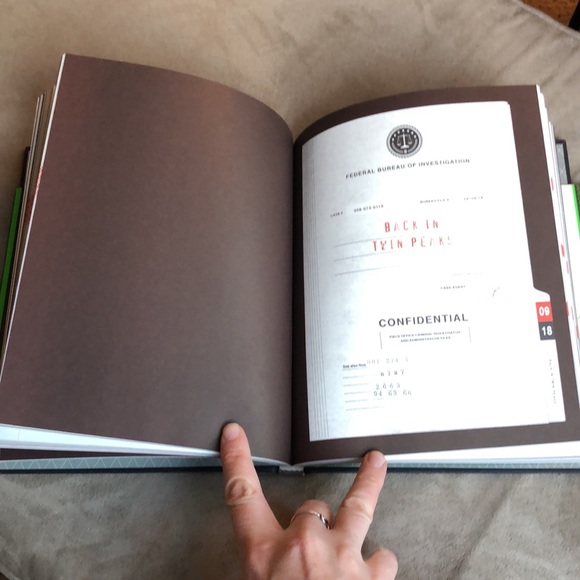 Twin Peaks: The Final Dossier - Picture 3 of 3